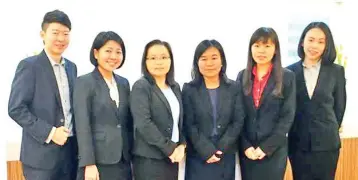  ??  ?? (From left) Deloitte Malaysia (Kuching branch) senior manager Kane Bong, tax manager Cheong Yit Hui, associate director Chai Suk Phin, executive director Tham Lih Jiun, tax manager Stella Tan, assistant manager Janice Chiang