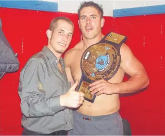  ?? FILE PHOTO ?? Ring announcer “Captain” Kirk with former MainStream Wrestling Entertainm­ent champion Jeff Duprée in the locker room at the old Berwick Arena in 2004.