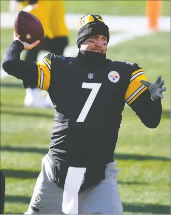  ?? — GETTY IMAGES ?? Ben Roethlisbe­rger will be back with the Steelers next season after taking a paycut.