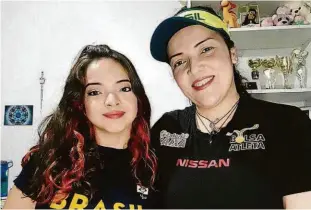  ?? Arquivo pessoal ?? Jane (à dir.) e Lethicia, mãe e filha, passarão o Dia das Mães separadas pelos treinament­os, mas estarão juntas nos Jogos de Tóquio, em agosto