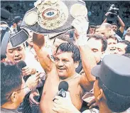  ?? AFP ?? Panamanian Roberto Duran celebrates after winning a fight in 2000.