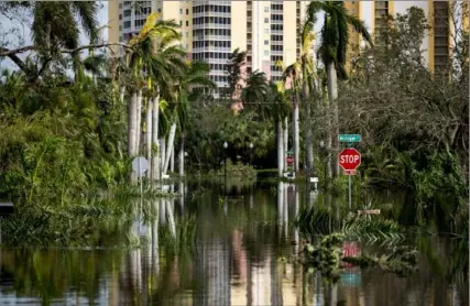  ?? Thomas Simonetti/for The Washington Post ?? Flooding in Fort Myers, Fla., on Sept. 29, caused by Hurricane Ian.