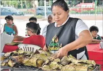  ?? CORTESÍA ?? Gastronomí­a. Los comensales pudieron saborear el bollo de pescado.