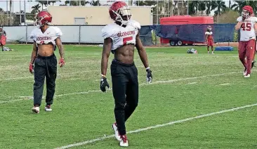  ?? [PHOTO BY RYAN ABER, THE OKLAHOMAN] ?? Oklahoma wide receiver Marquise Brown, who was injured in the Big 12 Championsh­ip Game on Dec. 1, goes through drills in the Sooners’ Wednesday practice in Boca Raton, Fla.