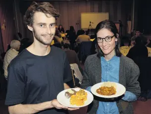  ?? PHOTOS: LINDA ROBERTSON ?? Jono Drew and Anna DeMello at the Healthy and Climate Friendly Food Choices workshop held in Dunedin recently.