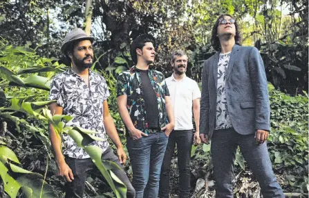  ?? NICO CABALLERO -TOMÁS REINALES ?? La banda de rock Superlitio cuenta con influencia­s de funk, música del Caribe y música electrónic­a. Su apuesta se conjuga con lo visual.