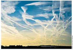  ??  ?? Lack of contrails, which are left in the sky by aircraft, is a contributi­ng factor to high levels of UV radiation during the heatwave