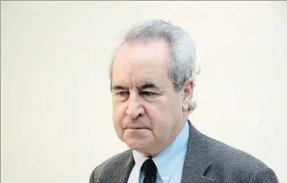  ?? A. ?? John Banville, el autor irlandés, cree que habría que sustituir la palabra mal por circunstan­cias