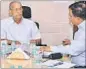  ?? HT PHOTO ?? E Sreedharan during meeting with LMRC officials.