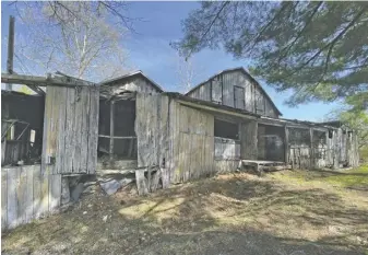  ?? BY JULIA SHANAHAN ?? The old packing shed in the Town of Washington on April 16.