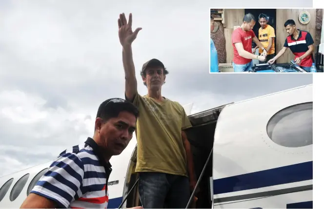  ?? AFP, PNP-AKG ?? Journalist Baker Atyani boards a plane in Jolo on Dec. 6, 2013, after fleeing kidnappers who held him captive for 18 months. Inset: Atyani’s suspected captor Nasirin Baladji, center, after his arrest. Below: Atyani today.