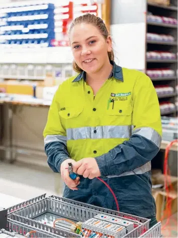  ??  ?? TOP OF HER GAME: Electrical apprentice Emily Gibson completed her Certificat­e II in Electrotec­hnology while also completing her VCE.