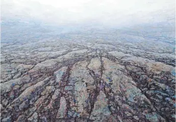  ?? FOTO:THOMAS BECKER ?? Eine wüste Landschaft – und gleichzeit­ig ein Schauplatz der Gewalt: diese „Felsschnel­len“von Thomas Becker zeigt ein Schlachtfe­ld in den Dolomiten.