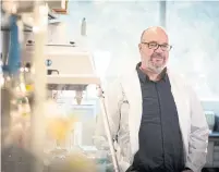  ?? JD HOWELL THE CANADIAN PRESS ?? McMaster University’s Gerry Wright says there are “bacteria unresponsi­ve to all the drugs that we have available to us.”
