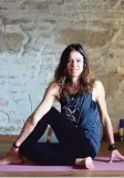  ?? Foto: Wild ?? Die Allgäuerin Stephanie Schönberge­r beschäftig­t sich seit elf Jahren mit Yoga. Nun hat sie ein Buch verfasst.