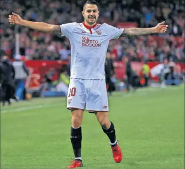  ??  ?? MUY SEGUIDO. El Sevilla sabe que la temporada de Vitolo ha llamado la atención de muchos equipos.