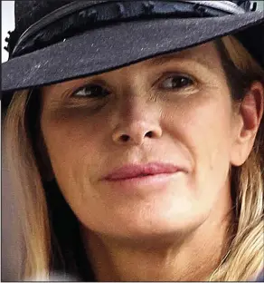  ??  ?? Lifelong beauty: Elle Macpherson’s face shows a hint of her 51 years