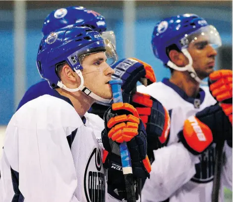  ?? ED KAISER /EDMONTON JOURNAL ?? The Edmonton Oilers’ first-round draft pick, centre Leon Draisaitl, left, takes part in the team’s annual prospect developmen­t camp in Jasper on July 3.