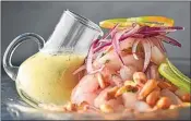  ??  ?? SAZÓN. Los platos tradiciona­les peruanos como el ceviche o el tamalito verde, son los que más emocionan por la materia prima.