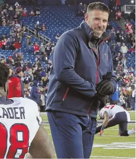  ?? STAFF PHOTO BY NANCY LANE HE KNOWS THE FORMULA: Houston Texans defensive coordinato­r Mike Vrabel thinks his team has the ability and potential to slow down the Patriots after last week’s joint practices. ??