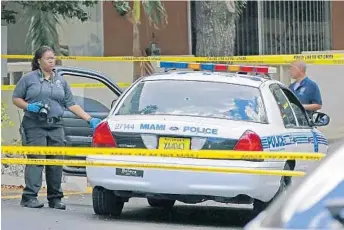  ?? WALTER MICHOT/MIAMI HERALD FILE ?? The rankings considered quality of life factors as safety, affordabil­ity, housing, health and education. Miami’s violent crime, which “is about twice as common in Miami as it is nationwide.” It highlighte­d