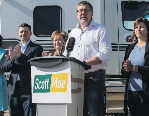  ?? KAYLE NEIS/FILES ?? Saskatchew­an Party leadership candidate Scott Moe is pledging to create a new ministry for internatio­nal trade and export. Meanwhile, a fatal collision Moe was involved in 20 years ago — an open secret in political circles — became mainstream news last...