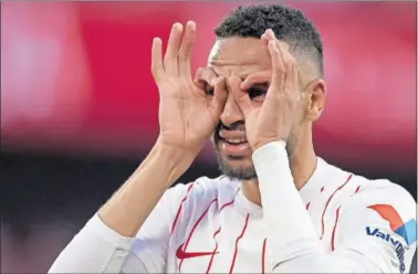  ?? ?? Youssef En Nesyri celebra un gol con el Sevilla en la última temporada.