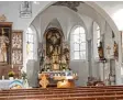  ??  ?? Pfarrer Martin Skalitzky wünscht sich für die Kirche einen Mittelgang.