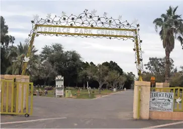  ??  ?? eL PanteÓn se ubica en Holville, California, a 30 kilómetros de la frontera