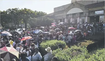  ?? Picture: Jacques Nelles ?? DECEIVED. Thousands of people from all over Tshwane gathered outside the Akasia Community Hall after receiving an SMS to attend a lottery yesterday to get employment.