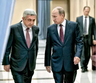  ??  ?? Кавкаски пријатељ Москве: Бивши председник Јерменије Серж Саргсјан и
председник Русије Владимир Путин