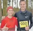  ??  ?? Sieger der Crosslaufs­erie 2018/19: Julia Gralki und Fabian Konrad.