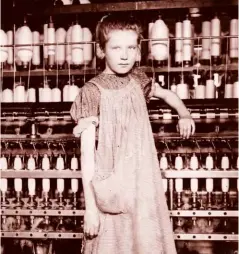  ??  ?? 38 Left: A young worker operates a cotton spinner in a textile mill in Vermont, circa 1910.