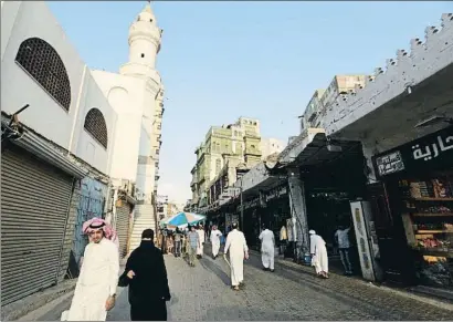  ?? AMEL PAIN / EFE ?? Al Balad, el centro histórico de Yida, a cuyas afueras se encuentra el cementerio cristiano