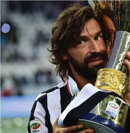  ?? FOTO: GIUSEPPE CACACE/LEHTIKUVA-AFP ?? Andre Pirlo var avgudad som spelare i Juventus. Hur klarar han sig som tränare?