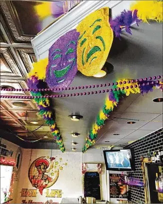  ?? COURTESY OF GREEN OLIVE MEDIA ?? C&S Seafood & Oyster Bar in Sandy Springs and Vinings always has plenty of color-appropriat­e decoration­s. It also will offer several New Orleans-style dishes.