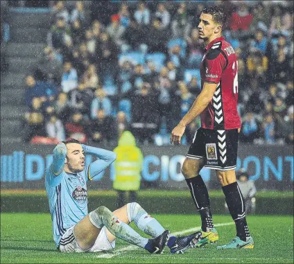  ?? FOTO: GETTY ?? Iago Aspas se lamenta bajo la lluvia El Celta no fue capaz de batir la portería de Pacheco