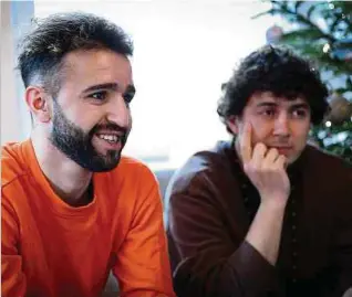 ?? Fotos: Marc Wilwert ?? Ashti (links) und Ahmed waren bereits in ihrem Heimatland Irak Freunde, sind jedoch unabhängig voneinande­r nach Luxemburg gekommen.