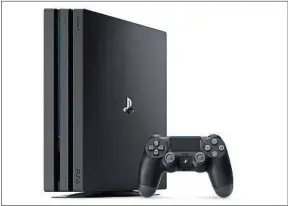  ??  ?? La nouvelle PlayStatio­n 4 Pro sera disponible le 10 novembre.