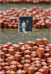  ?? ?? Faces of the Shoah: Westerbork contains memorials to those who passed through