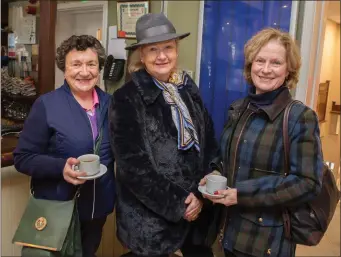  ??  ?? Miriam McGrath, Helen McDonald and Nora Dodd at the Blainroe Golf Club 2020 Drive In.