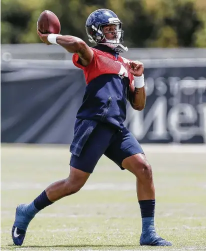  ?? Brett Coomer / Houston Chronicle ?? Texans quarterbac­k Deshaun Watson has by all indication­s displayed during OTAs and minicamp that he has recovered from an ACL injury to his right knee suffered more than eight months ago.