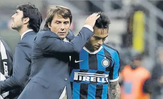  ?? FOTO: MD ?? Unidos hasta el final de temporada para darle títulos al Inter
Lauaro Martínez quiere irse al Barça habiéndolo dado todo por el Inter y por su entrenador, Antonio Conte