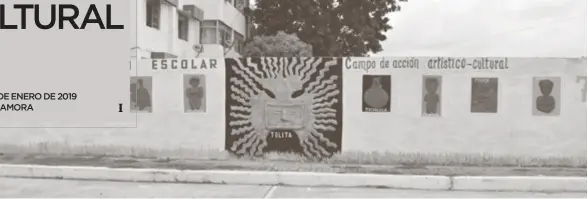  ??  ?? CULTURAS.El ‘Sol de La Tolita’ es la figura más representa­tiva dentro del mural que realizaron 40 estudiante­s de séptimo de básica.