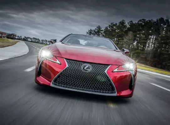  ??  ?? good genes Loyal to its LC-LF concept, the Lexus LC500 gives an overwhelmi­ng experience of power and luxury