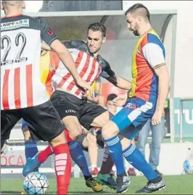  ?? FOTO: MONTILLA ?? Mínimo triunfo El Andorra venció gracias a un autogol del Viladecans