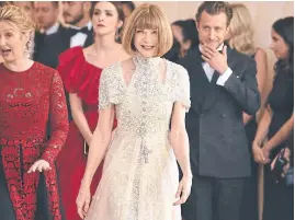  ?? Ap ?? Anna Wintour, por Chanel