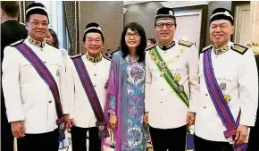  ??  ?? Grand affair: (From left) Huazong president Tan Sri Pheng Yin Huah, IOI Group executive chairman Tan Sri Lee Shin Cheng, Liow’s wife Datin Seri Lee Sun Loo, Liow and Top Glove Corp Bhd executive chairman Tan Sri Lim Wee Chai at the Yang Di-Pertuan...