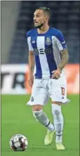  ??  ?? Alex Telles.