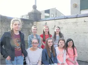  ??  ?? Queen and her court Landemer Queen Katie Whiteside (top row, third from left) and her court